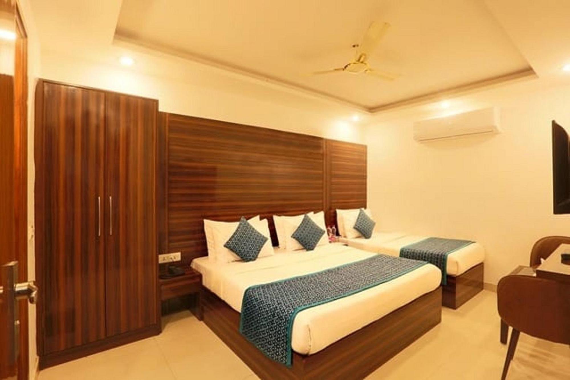 Hotel Chanakya Inn 新德里 外观 照片