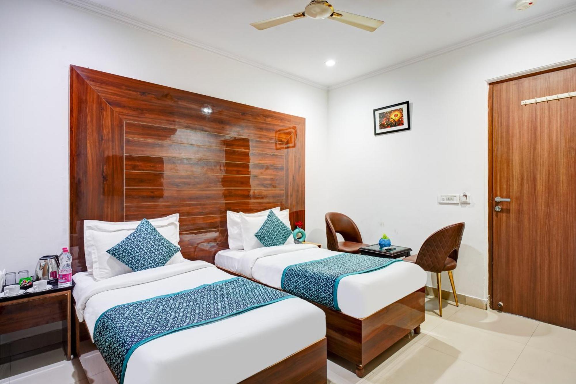Hotel Chanakya Inn 新德里 外观 照片