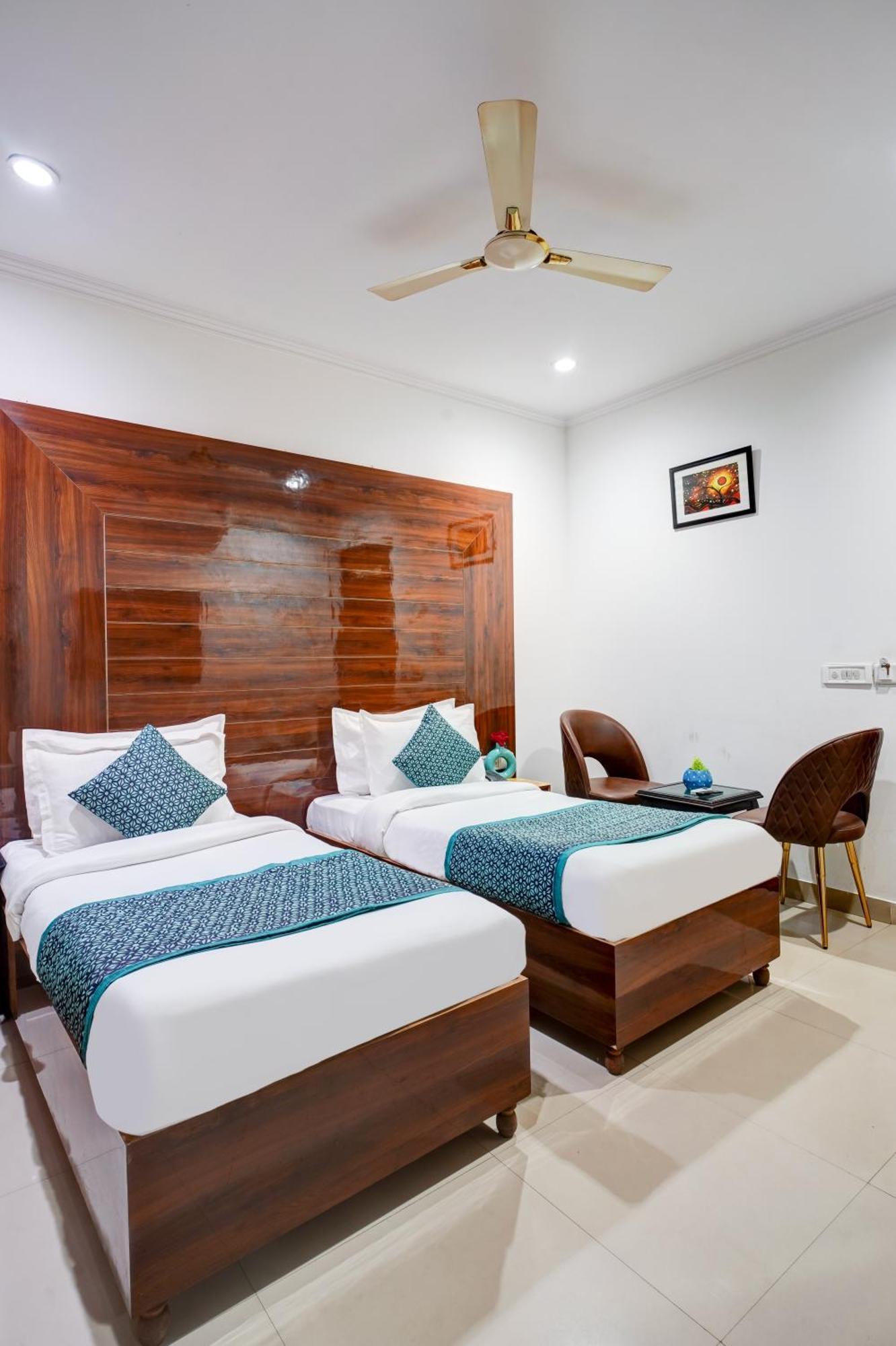 Hotel Chanakya Inn 新德里 外观 照片